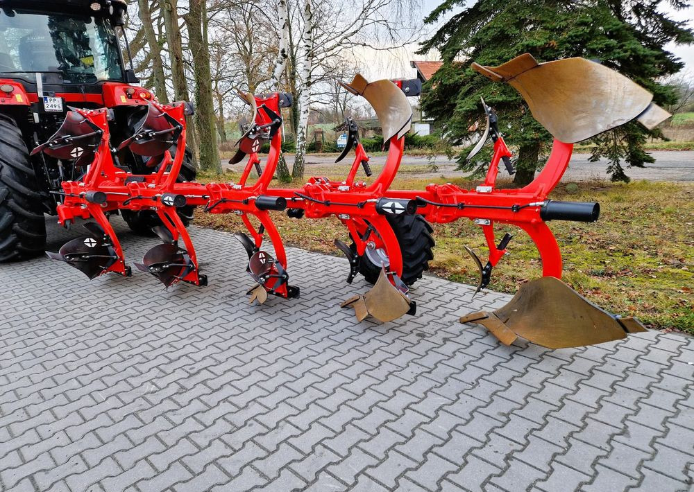 Gregoire Besson Gregoire Besson Rover 70 - Arado: foto 3 Gregoire Besson Gregoire Besson Rover 70 - Arado: foto 3