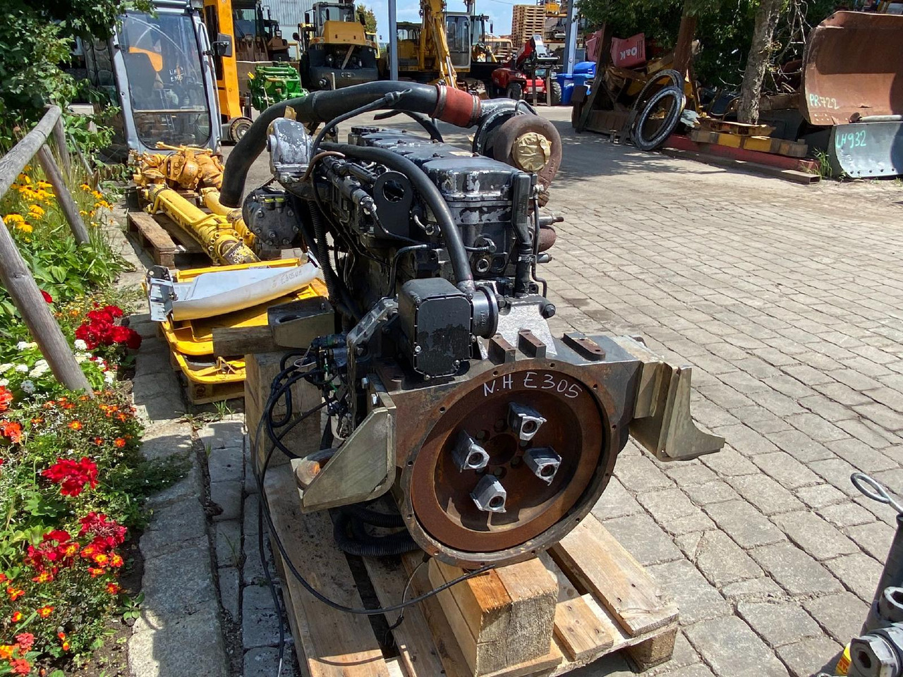 CNH F4HE9684H aus New Holland E 305 - Motor para Máquina de construção: foto 1 CNH F4HE9684H aus New Holland E 305 - Motor para Máquina de construção: foto 1