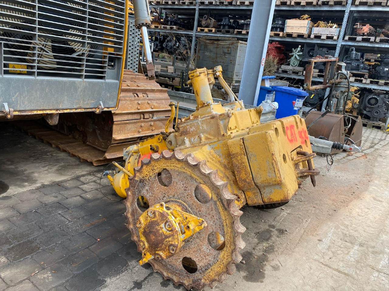 Caterpillar CAT D 951 - Caixa de velocidade para Máquina de construção: foto 2 Caterpillar CAT D 951 - Caixa de velocidade para Máquina de construção: foto 2