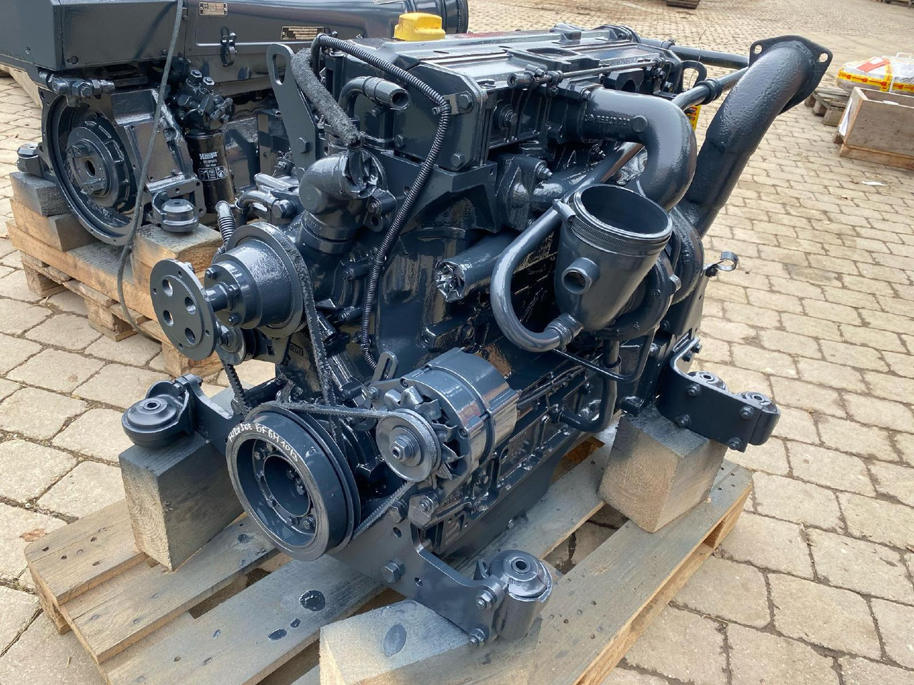 Deutz BF4M1013 aus Furukawa 320E - Motor para Máquina de construção: foto 3 Deutz BF4M1013 aus Furukawa 320E - Motor para Máquina de construção: foto 3