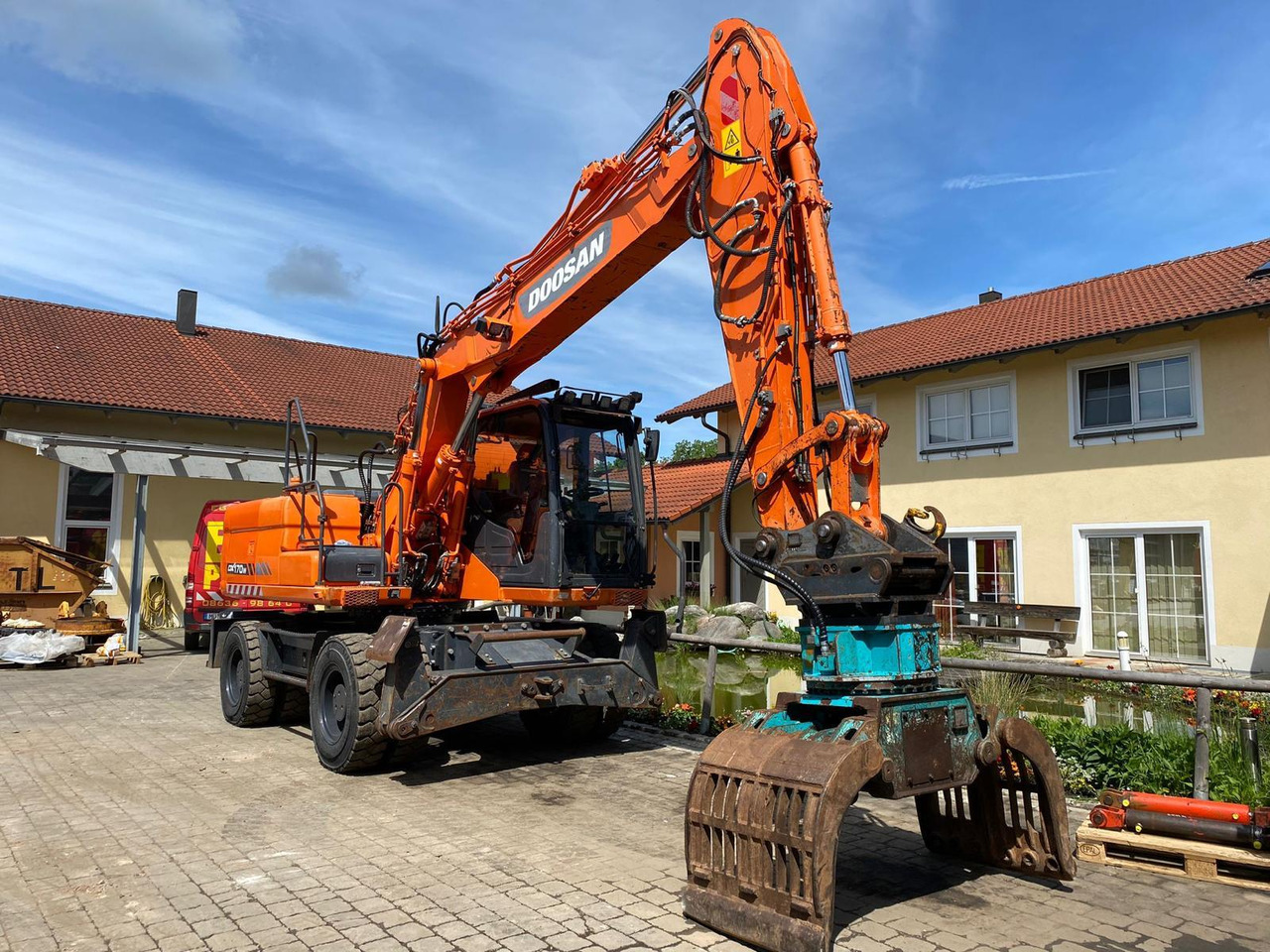 Doosan DX 170 W - Escavadeira de rodas: foto 2 Doosan DX 170 W - Escavadeira de rodas: foto 2