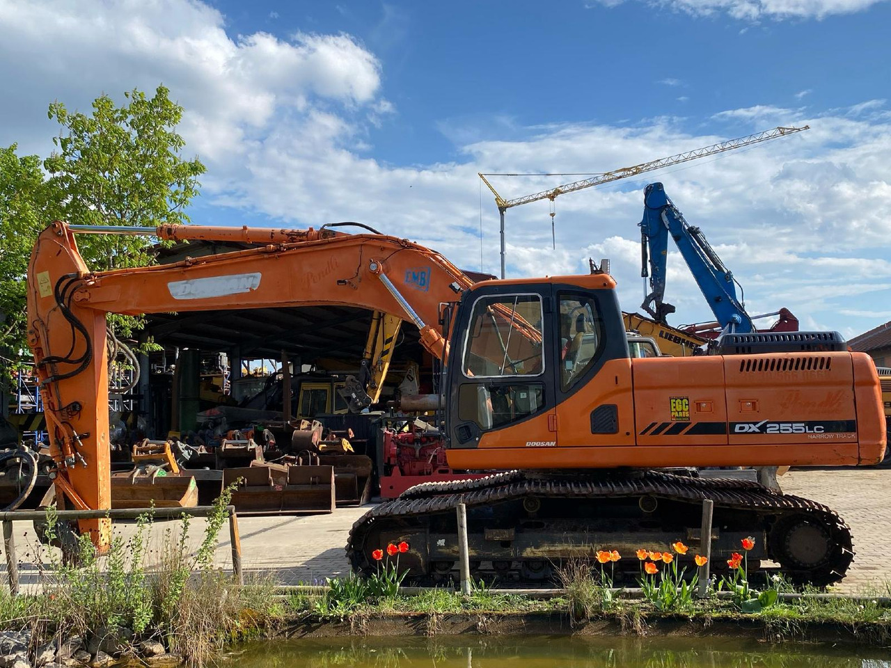 Doosan DX 255 LC - Escavadora de rastos: foto 1 Doosan DX 255 LC - Escavadora de rastos: foto 1