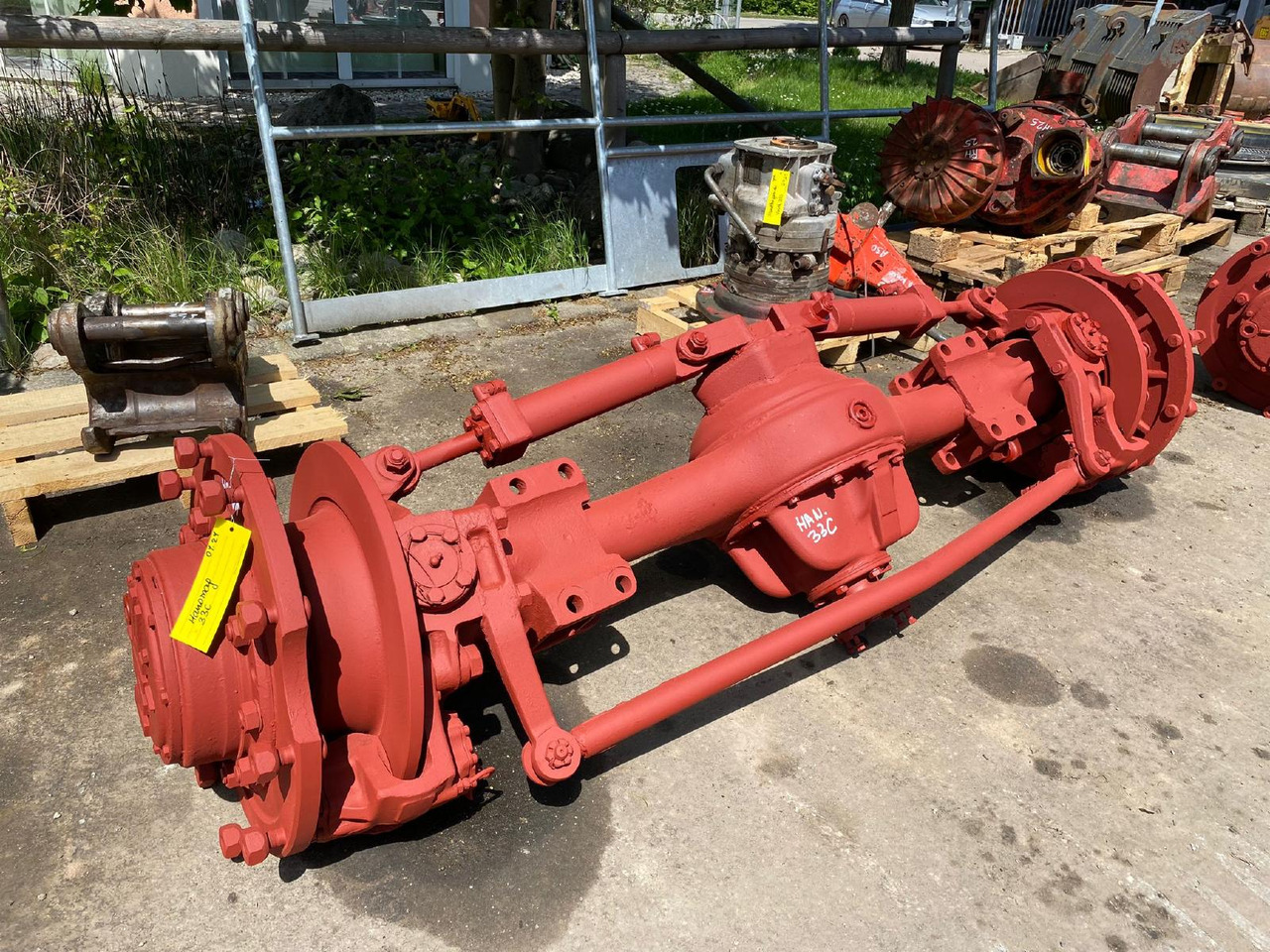 Hanomag 33C - Eixo e peças para Máquina de construção: foto 1 Hanomag 33C - Eixo e peças para Máquina de construção: foto 1