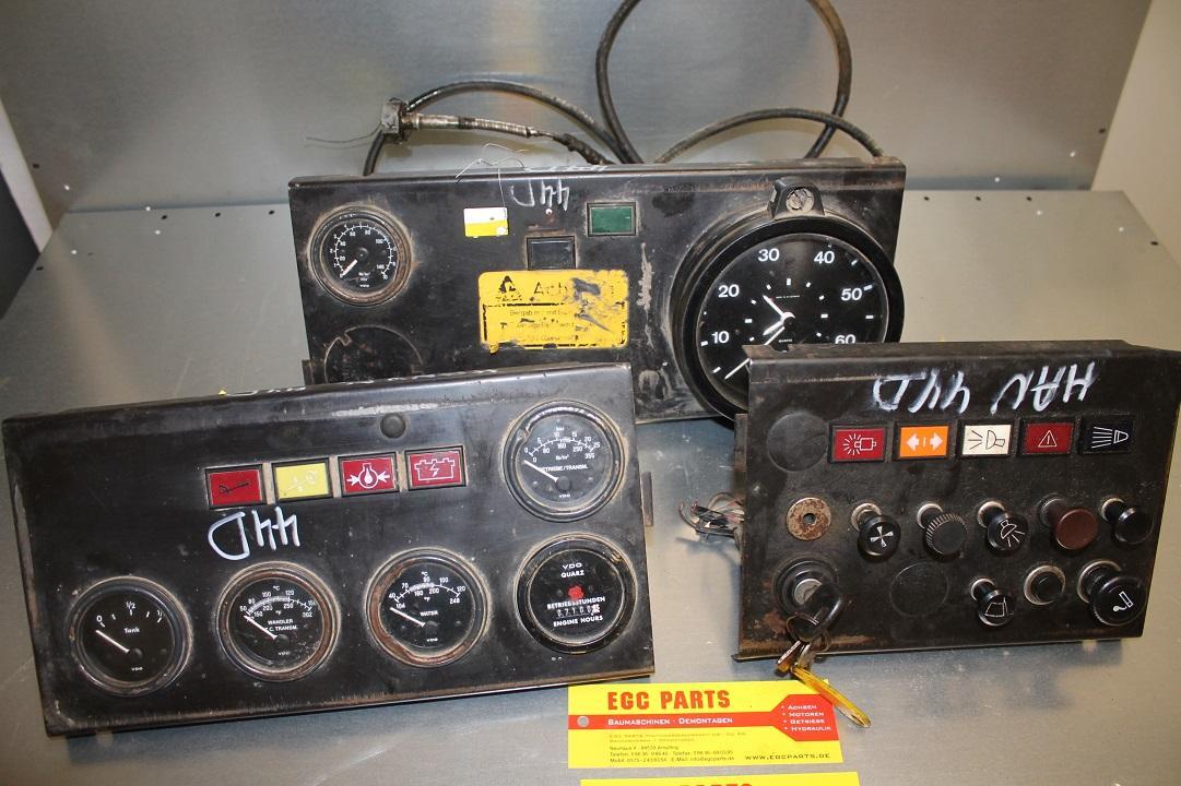 Hanomag 44D - Painel de instrumentos para Máquina de construção: foto 1 Hanomag 44D - Painel de instrumentos para Máquina de construção: foto 1