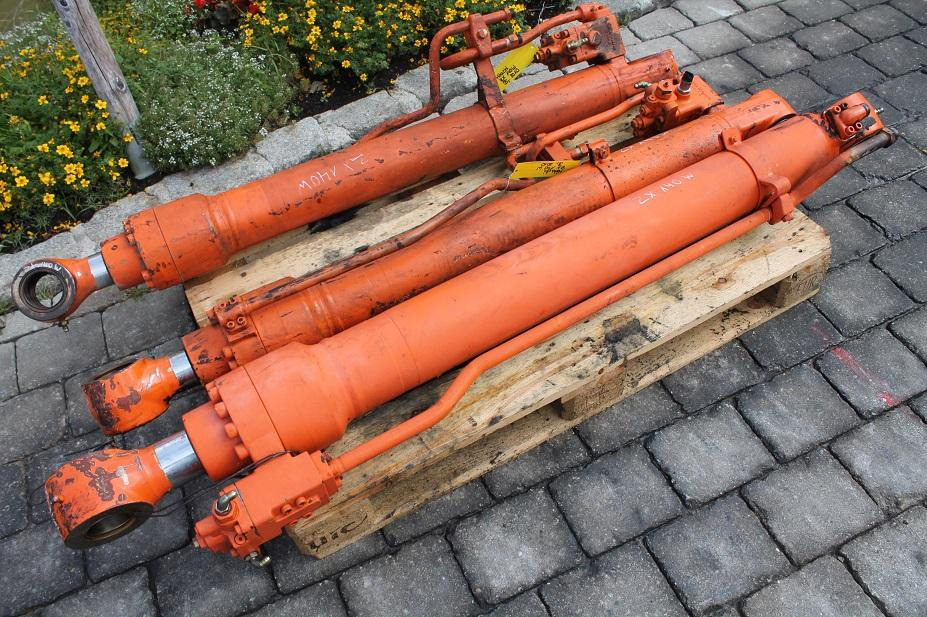 Hitachi ZX 140W - Cilindro hidráulico para Máquina de construção: foto 2 Hitachi ZX 140W - Cilindro hidráulico para Máquina de construção: foto 2