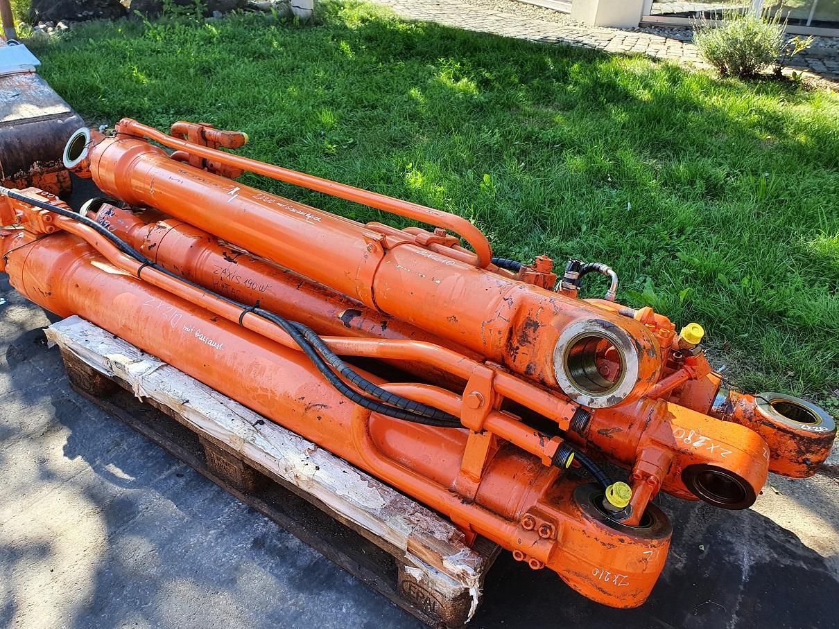 Hitachi ZX 210 LC N 3 - Cilindro hidráulico para Máquina de construção: foto 4 Hitachi ZX 210 LC N 3 - Cilindro hidráulico para Máquina de construção: foto 4