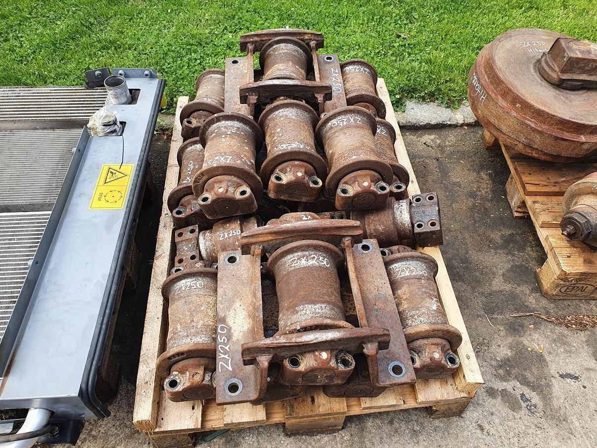 Hitachi ZX 250 LC N 3 - Rasto - Rolo para Escavadora de rastos: foto 4 Hitachi ZX 250 LC N 3 - Rasto - Rolo para Escavadora de rastos: foto 4