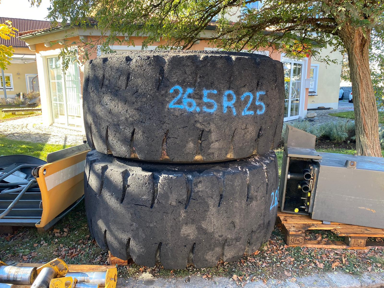Liebherr 26,5R25 aus L564 - Pneu para Máquina de construção: foto 5 Liebherr 26,5R25 aus L564 - Pneu para Máquina de construção: foto 5