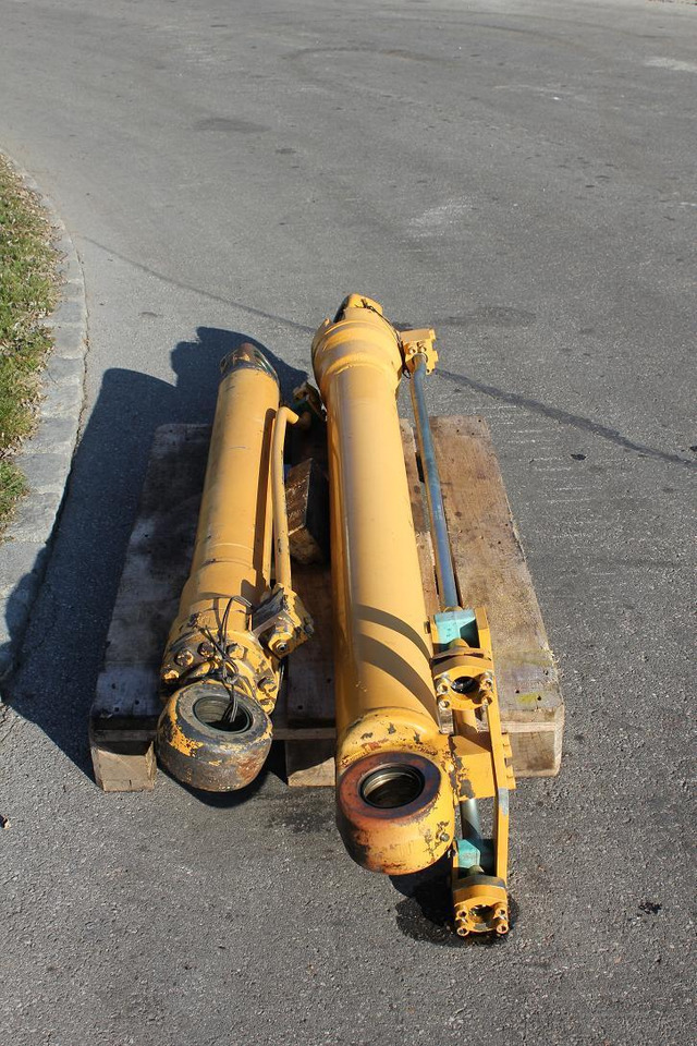 Liebherr 912 Lit. - Cilindro hidráulico para Máquina de construção: foto 2 Liebherr 912 Lit. - Cilindro hidráulico para Máquina de construção: foto 2