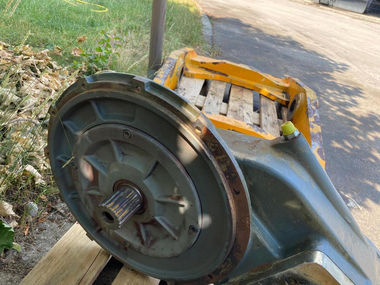 Liebherr PVG 351 aus L 566 - Bomba hidráulica para Máquina de construção: foto 2 Liebherr PVG 351 aus L 566 - Bomba hidráulica para Máquina de construção: foto 2