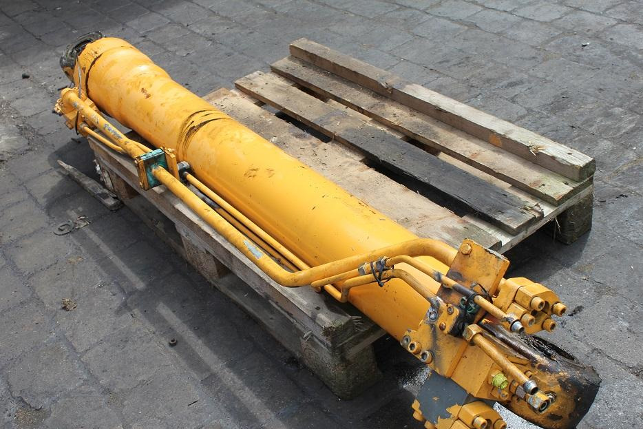 Liebherr R 924 HDSL - Cilindro hidráulico para Máquina de construção: foto 3 Liebherr R 924 HDSL - Cilindro hidráulico para Máquina de construção: foto 3