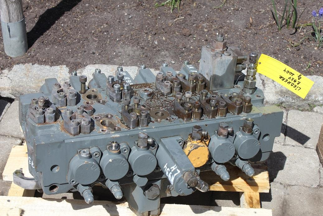 Liebherr R 934 - Válvula hidráulica para Máquina de construção: foto 2 Liebherr R 934 - Válvula hidráulica para Máquina de construção: foto 2