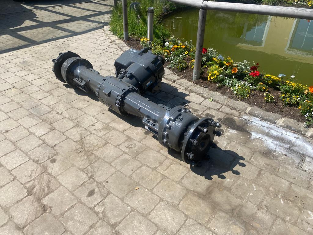 Mecalac aus 714MW - Eixo e peças para Máquina de construção: foto 4 Mecalac aus 714MW - Eixo e peças para Máquina de construção: foto 4