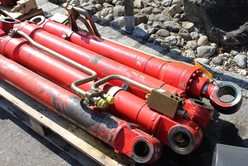 O&K MH Pllus - Cilindro hidráulico para Máquina de construção: foto 3 O&K MH Pllus - Cilindro hidráulico para Máquina de construção: foto 3