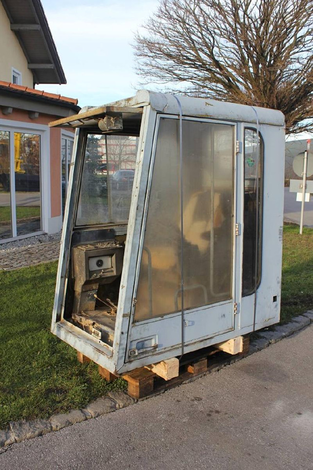 Poclain - Cabine para Máquina de construção: foto 3 Poclain - Cabine para Máquina de construção: foto 3