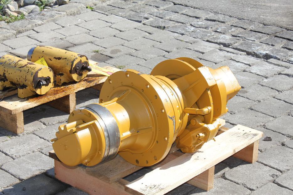 Transmital-Bonfigioli 735 T 2 - Motor de giro para Máquina de construção: foto 2 Transmital-Bonfigioli 735 T 2 - Motor de giro para Máquina de construção: foto 2