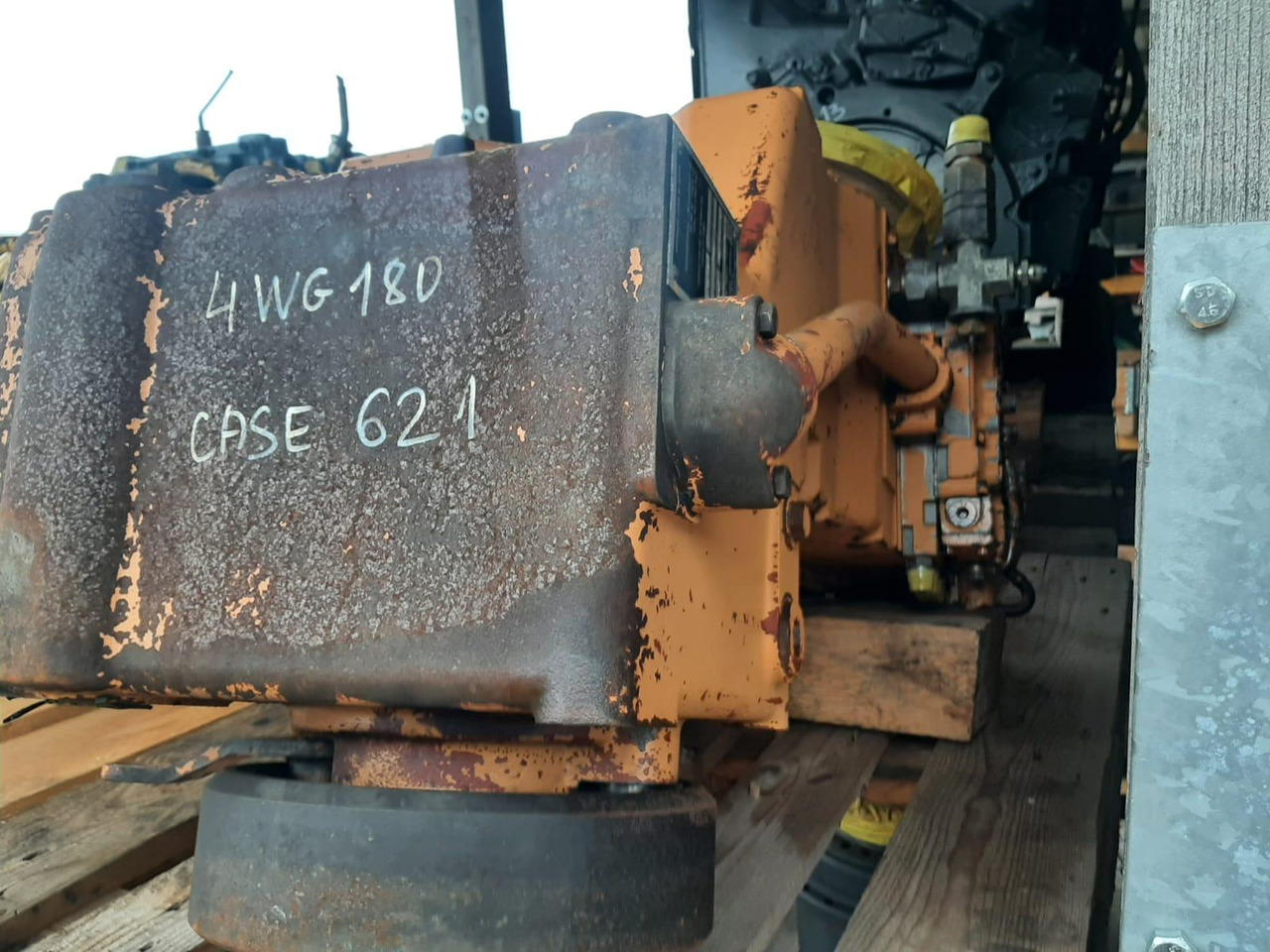 ZF 4 WG 180 aus Case 621 - Caixa de velocidade para Máquina de construção: foto 3 ZF 4 WG 180 aus Case 621 - Caixa de velocidade para Máquina de construção: foto 3