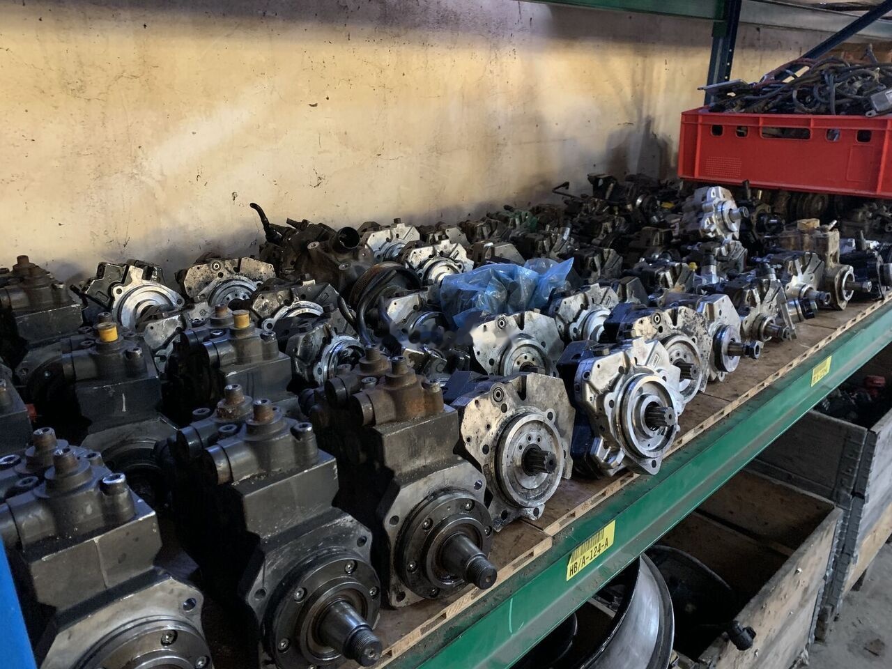 Bosch 0445120420 MAN TGX-S truck - Injector para Camião: foto 4 Bosch 0445120420 MAN TGX-S truck - Injector para Camião: foto 4