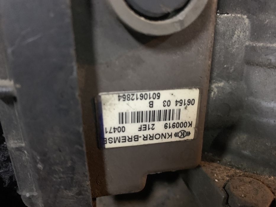 Knorr-Bremse SCANIA MAN VOVLO   MAN K000918 / K000919 / K000917 - Válvula de freio para Camião: foto 4 Knorr-Bremse SCANIA MAN VOVLO   MAN K000918 / K000919 / K000917 - Válvula de freio para Camião: foto 4