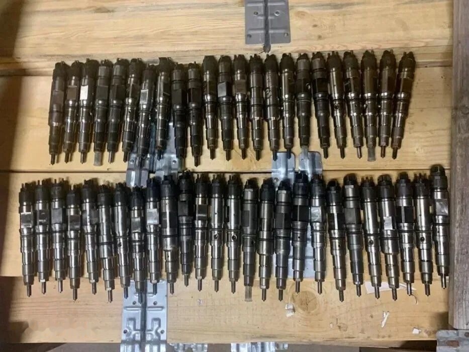 MAN Wtryski 0.445.120.131 / 061 / 030 / Oryginał 0445120131 MAN truck - Injector para Camião: foto 1 MAN Wtryski 0.445.120.131 / 061 / 030 / Oryginał 0445120131 MAN truck - Injector para Camião: foto 1