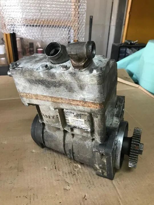 Sprężarka LP490 Mercedes Actros MP4 Voith A4711303215 - Compressor, sistema de ar comprimido para Camião: foto 2 Sprężarka LP490 Mercedes Actros MP4 Voith A4711303215 - Compressor, sistema de ar comprimido para Camião: foto 2