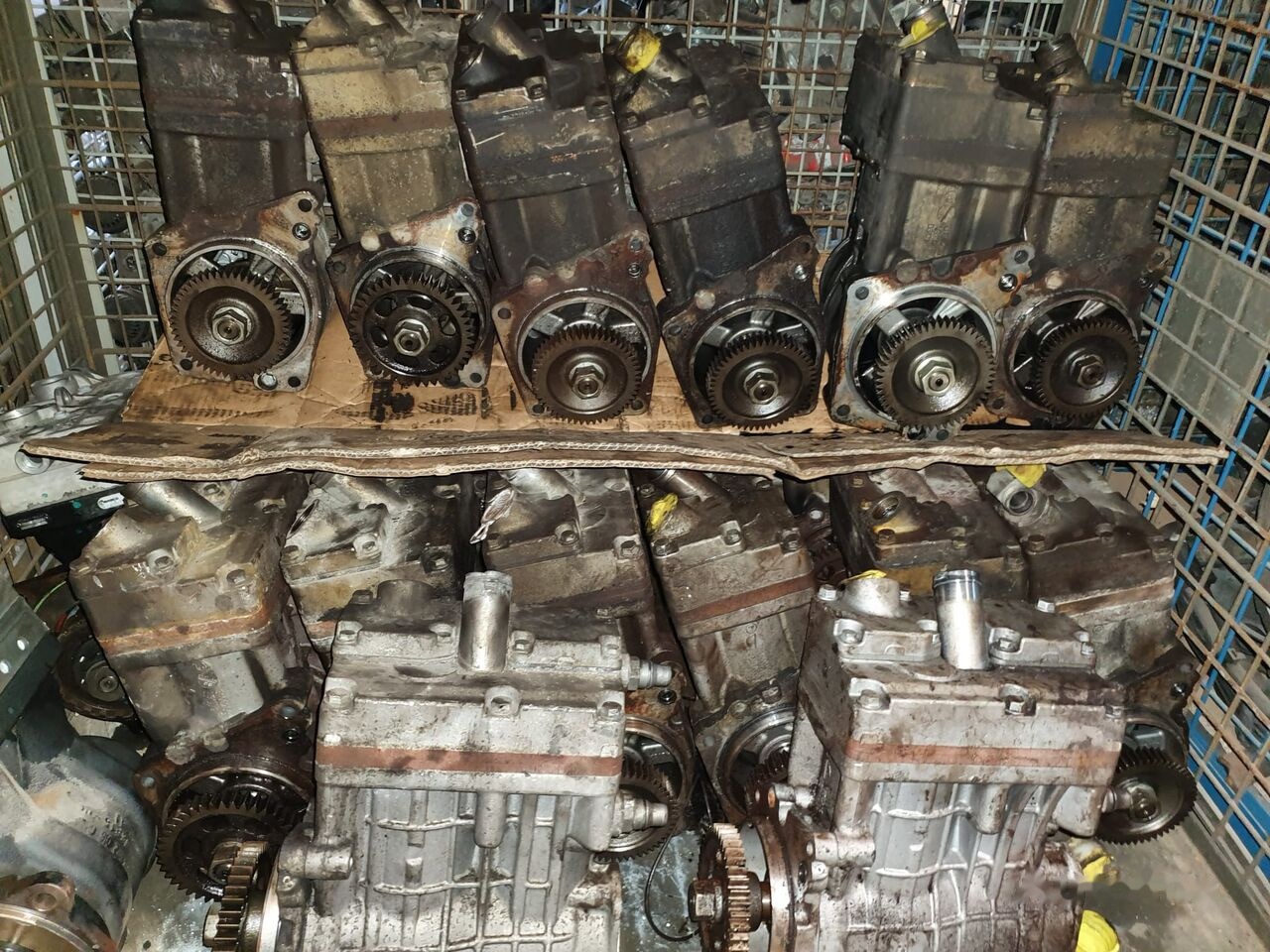 Voith LP490 A0021304215 Mercedes-Benz Actros MP4 - Compressor, sistema de ar comprimido para Camião: foto 1 Voith LP490 A0021304215 Mercedes-Benz Actros MP4 - Compressor, sistema de ar comprimido para Camião: foto 1