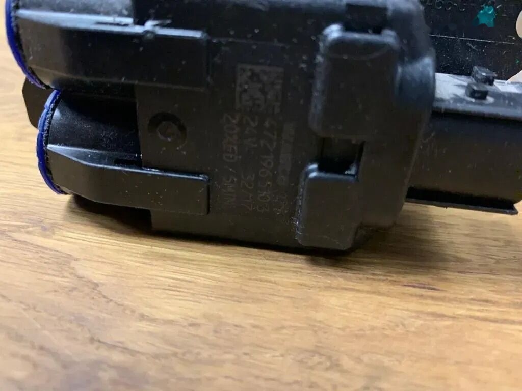 WABCO Nowy Zawór Zabezpieczający Cewka Modulatora ABS 4721965103 24V 4721965103 - Válvula de freio para Camião: foto 2 WABCO Nowy Zawór Zabezpieczający Cewka Modulatora ABS 4721965103 24V 4721965103 - Válvula de freio para Camião: foto 2