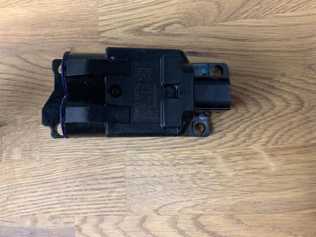 WABCO Nowy Zawór Zabezpieczający Cewka Modulatora ABS 4721965103 24V 4721965103 - Válvula de freio para Camião: foto 1 WABCO Nowy Zawór Zabezpieczający Cewka Modulatora ABS 4721965103 24V 4721965103 - Válvula de freio para Camião: foto 1
