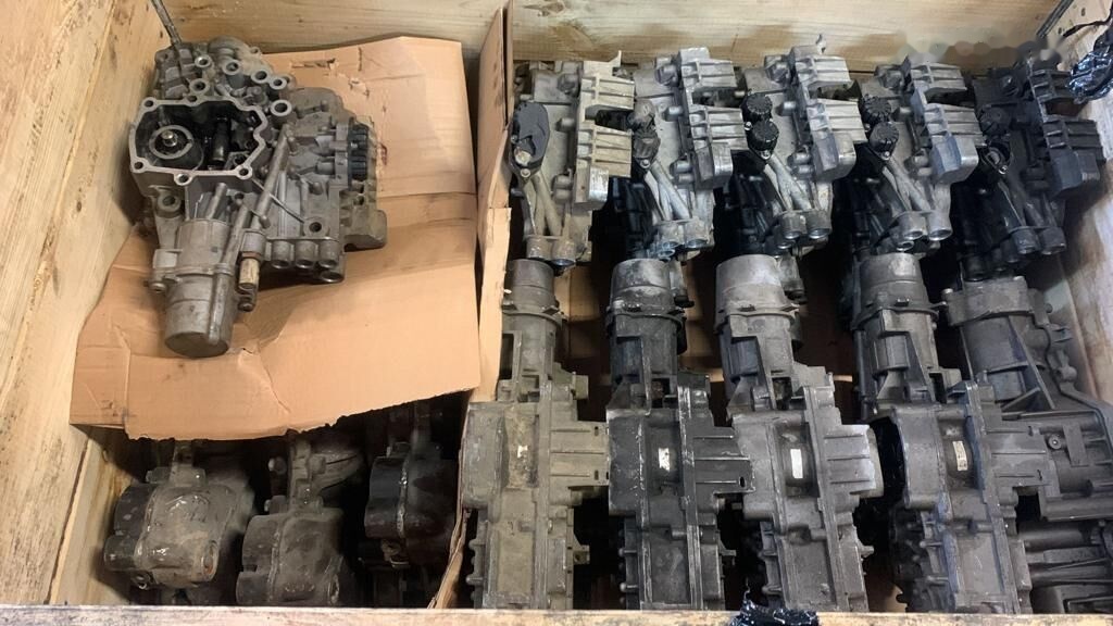 Wybierak Skrzyni Biegów Mercedes Actros MP4 A9612604863 / 421353 - Válvula hidráulica para Camião: foto 2 Wybierak Skrzyni Biegów Mercedes Actros MP4 A9612604863 / 421353 - Válvula hidráulica para Camião: foto 2