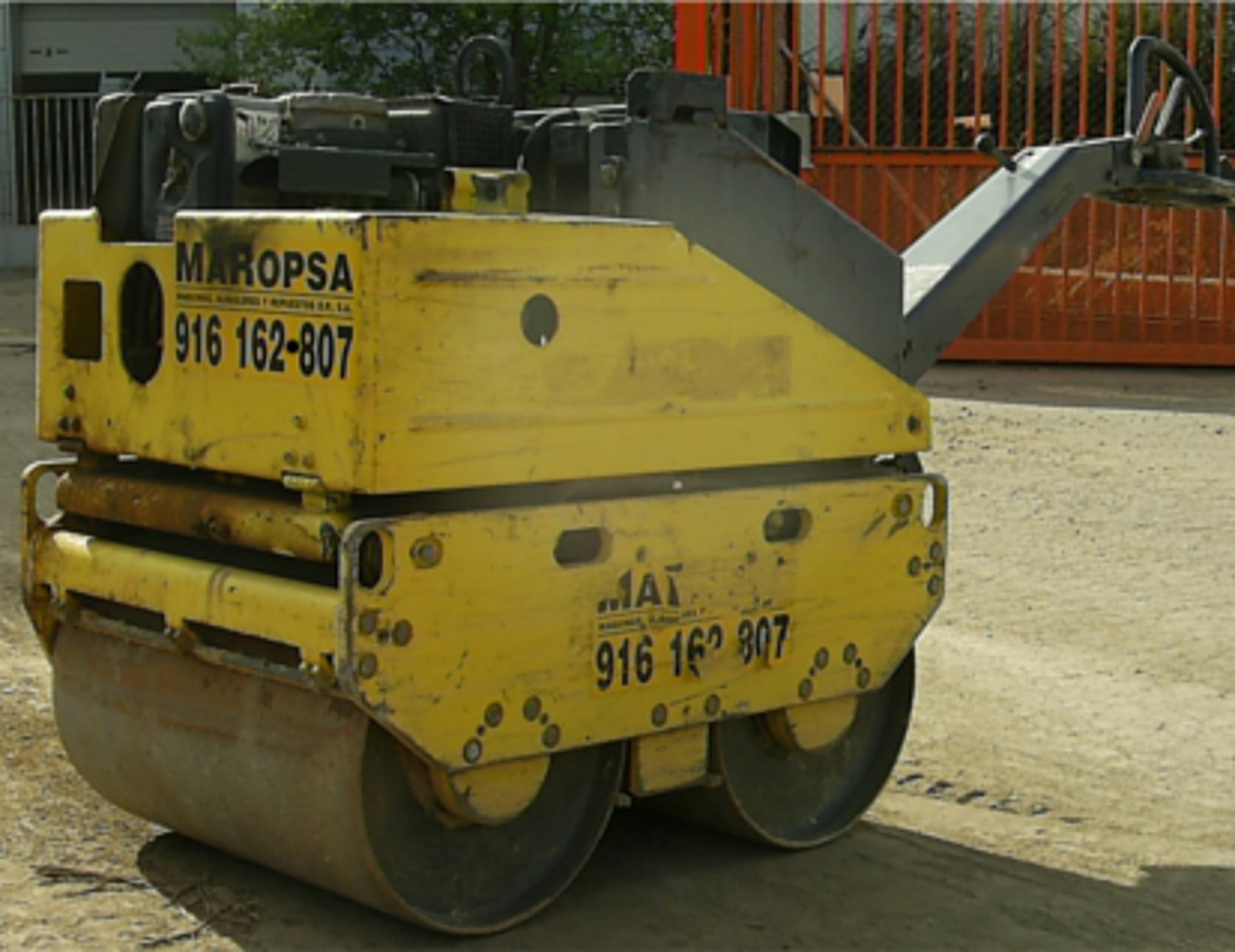 Compactador Manual Bomag BW 65H - Compactador pequeno de asfalto: foto 1 Compactador Manual Bomag BW 65H - Compactador pequeno de asfalto: foto 1
