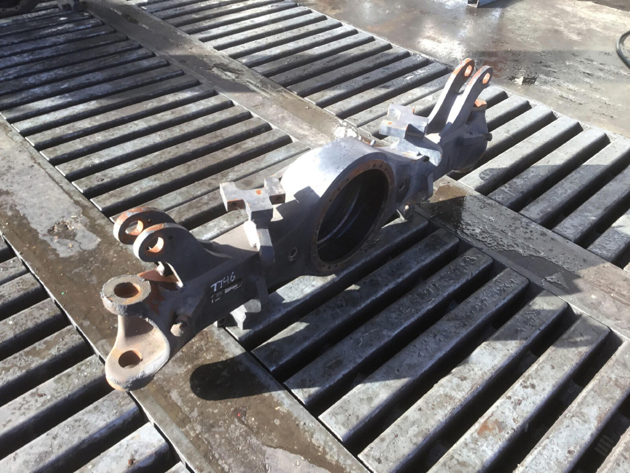 Demag AC 35 axle 2 - Eixo e peças para Grua móvel: foto 1 Demag AC 35 axle 2 - Eixo e peças para Grua móvel: foto 1