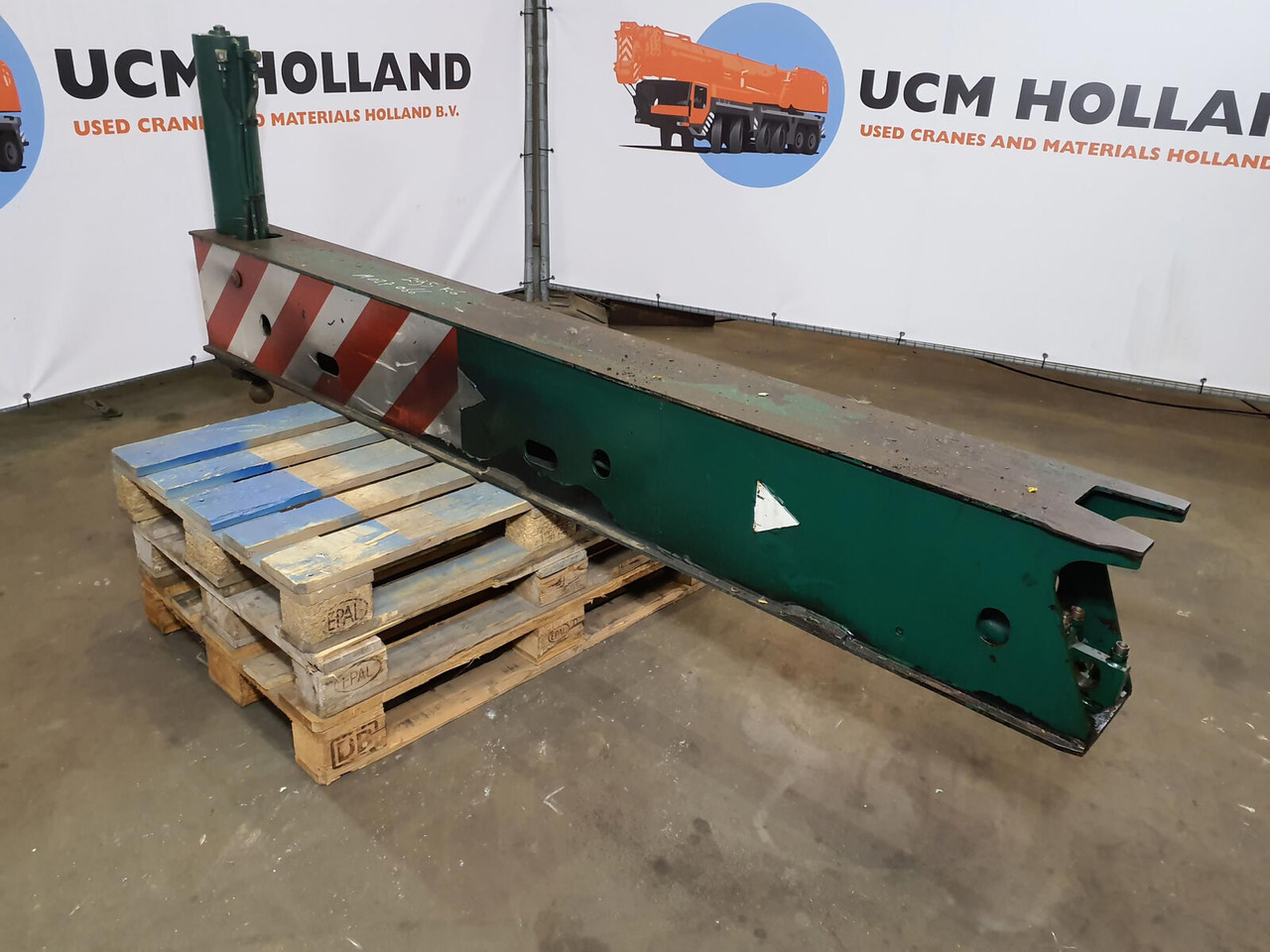 FAUN ATF 30-2 outrigger beam front complete - Suspensão para Grua móvel: foto 4 FAUN ATF 30-2 outrigger beam front complete - Suspensão para Grua móvel: foto 4