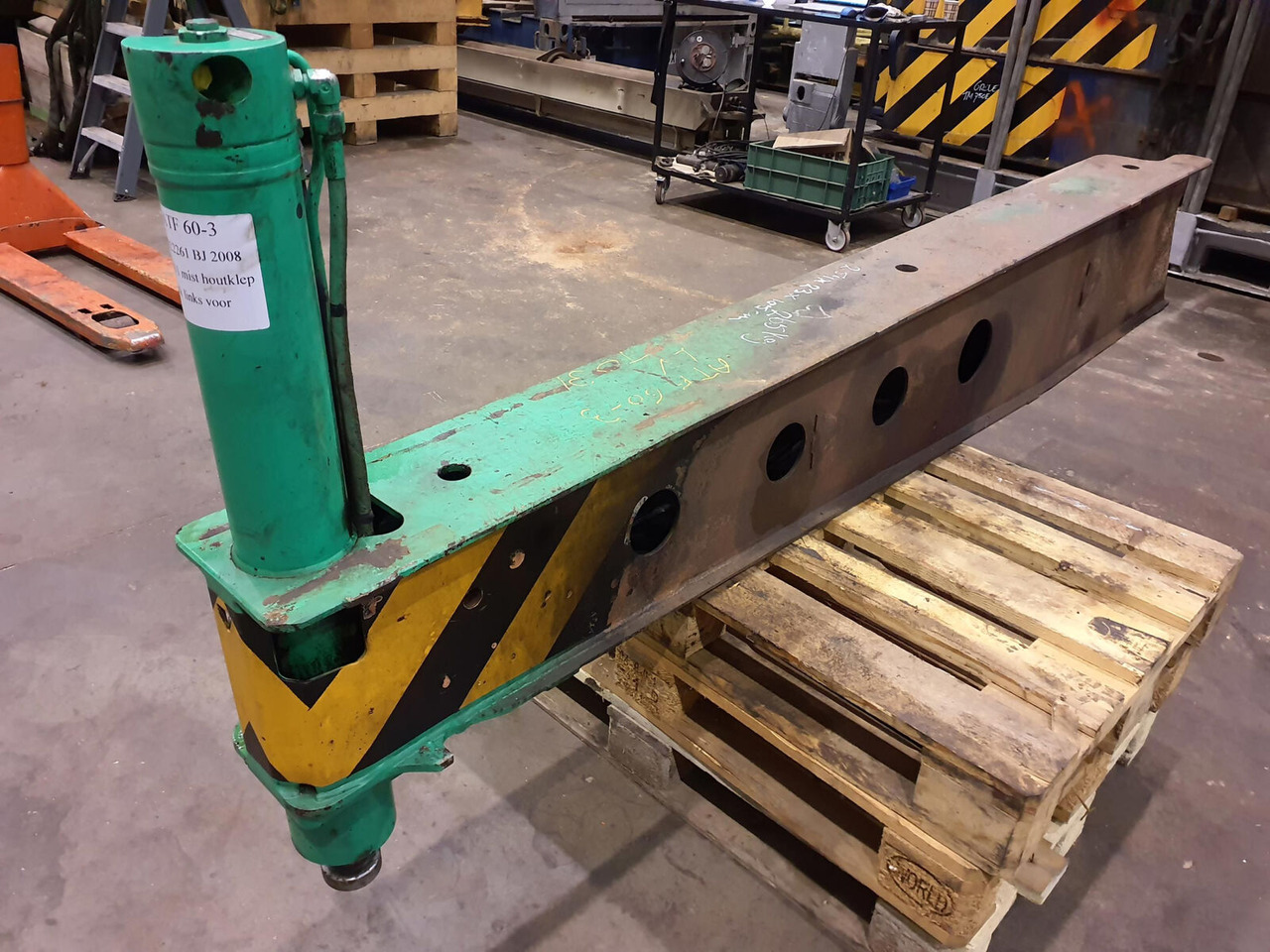 FAUN ATF 60-3 front outigger beam - Suspensão para Grua móvel: foto 2 FAUN ATF 60-3 front outigger beam - Suspensão para Grua móvel: foto 2