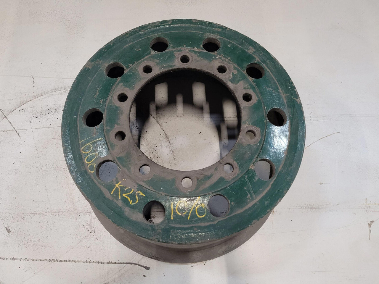 FAUN Rim 445/95R25 10 0 3p - Jante para Guindaste: foto 2 FAUN Rim 445/95R25 10 0 3p - Jante para Guindaste: foto 2