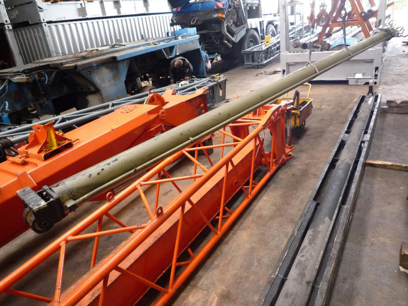 Faun ATF 30 telescopic cylinder single - Cilindro hidráulico para Guindaste: foto 2 Faun ATF 30 telescopic cylinder single - Cilindro hidráulico para Guindaste: foto 2