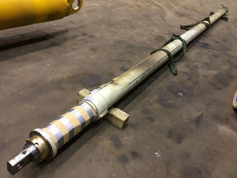Faun RTF 30 telescopic cylinder double - Cilindro hidráulico para Guindaste: foto 1 Faun RTF 30 telescopic cylinder double - Cilindro hidráulico para Guindaste: foto 1