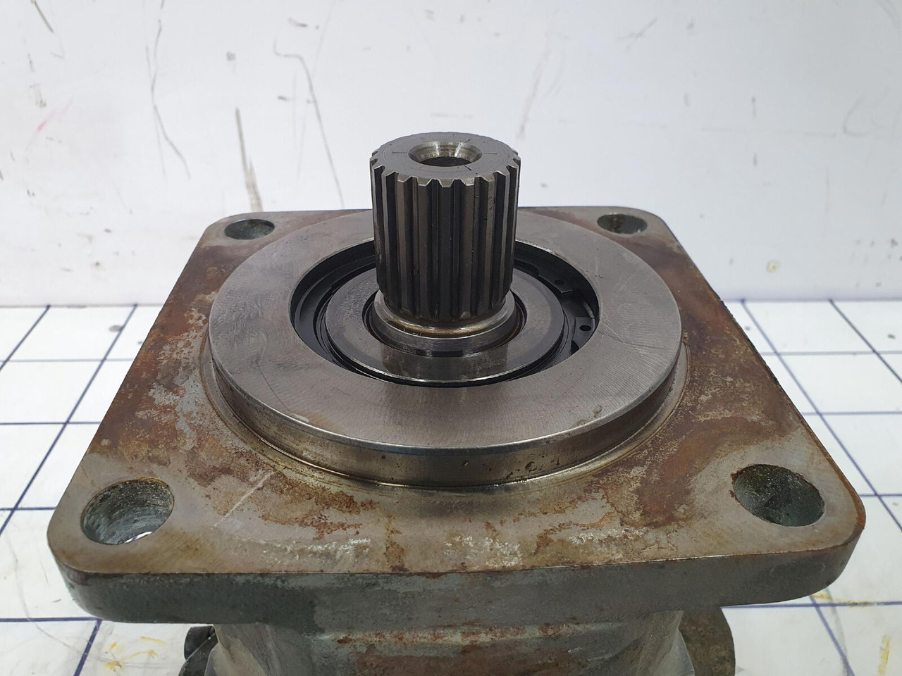 Grove GMK 2035 VARIABLE DISPLACEMENT PUMP - Bomba hidráulica para Grua móvel: foto 4 Grove GMK 2035 VARIABLE DISPLACEMENT PUMP - Bomba hidráulica para Grua móvel: foto 4