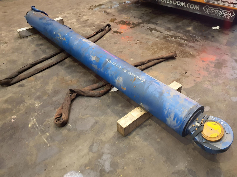 Grove GMK 3050 boom cylinder - Cilindro hidráulico para Guindaste: foto 3 Grove GMK 3050 boom cylinder - Cilindro hidráulico para Guindaste: foto 3