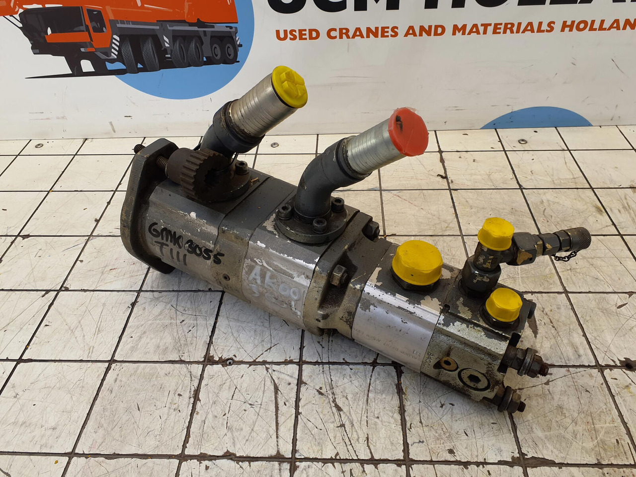 Grove GMK 3055 three way gear pump - Bomba hidráulica para Grua móvel: foto 2 Grove GMK 3055 three way gear pump - Bomba hidráulica para Grua móvel: foto 2