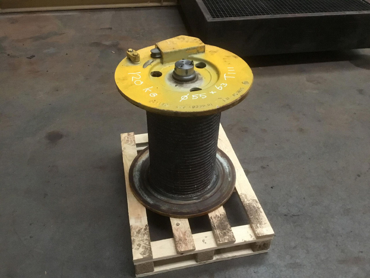 Grove GMK 3055 winch - Molinete para Grua móvel: foto 1 Grove GMK 3055 winch - Molinete para Grua móvel: foto 1