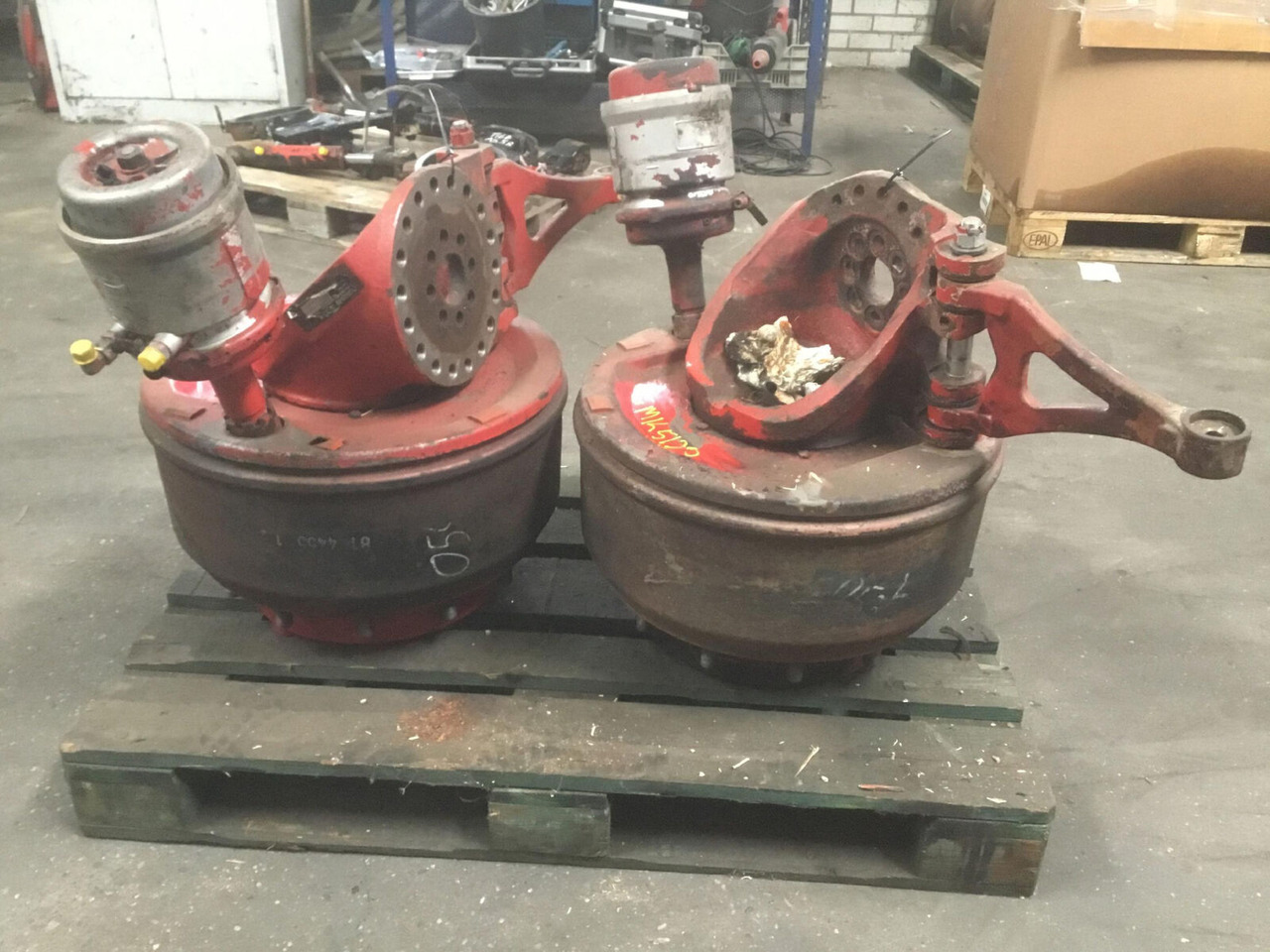 Grove GMK 5130-1 Megatrak axle house - Manga de eixo para Grua móvel: foto 3 Grove GMK 5130-1 Megatrak axle house - Manga de eixo para Grua móvel: foto 3