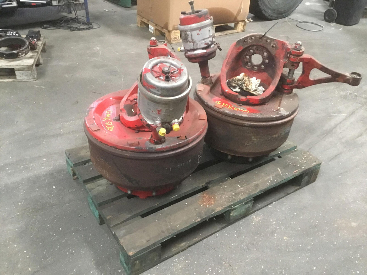 Grove GMK 5130-1 Megatrak axle house - Manga de eixo para Grua móvel: foto 2 Grove GMK 5130-1 Megatrak axle house - Manga de eixo para Grua móvel: foto 2