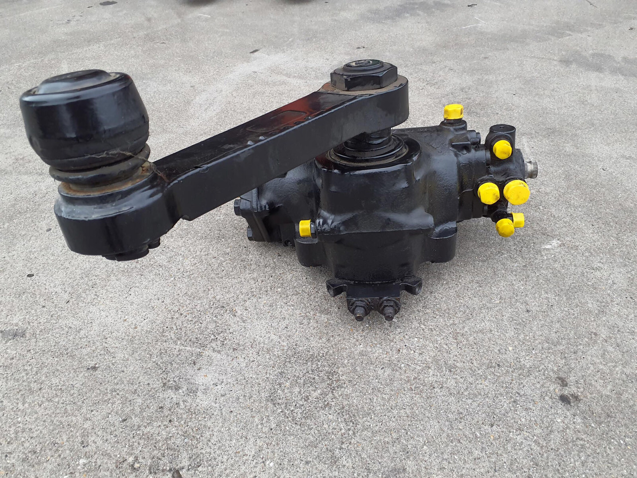Grove GMK 6400 steering box servocom-zf - Caixa de direção para Grua móvel: foto 4 Grove GMK 6400 steering box servocom-zf - Caixa de direção para Grua móvel: foto 4