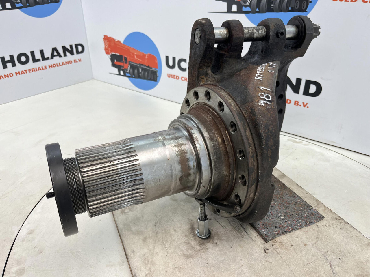 Grove GMK Megatrak steering knuckle 16 holes - Manga de eixo para Guindaste: foto 1 Grove GMK Megatrak steering knuckle 16 holes - Manga de eixo para Guindaste: foto 1