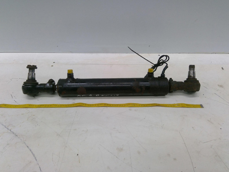 Grove Grove GMK 3055 steering cylinder axle 1 right - Cilindro hidráulico para Guindaste: foto 1 Grove Grove GMK 3055 steering cylinder axle 1 right - Cilindro hidráulico para Guindaste: foto 1