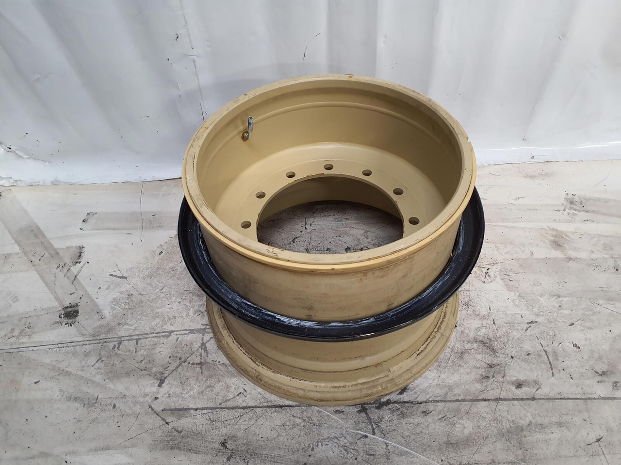 Grove Rim 525/80R25 12 20.5 3p - Jante para Guindaste: foto 1 Grove Rim 525/80R25 12 20.5 3p - Jante para Guindaste: foto 1