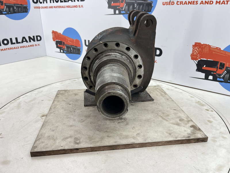 Krupp KMK 3045 Steering knuckle 16 holes - Manga de eixo para Guindaste: foto 2 Krupp KMK 3045 Steering knuckle 16 holes - Manga de eixo para Guindaste: foto 2