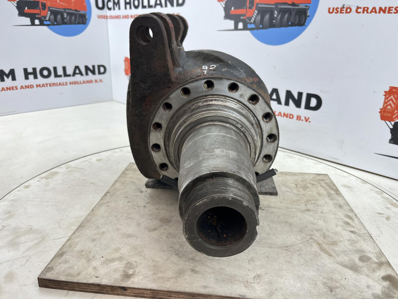 Krupp KMK 3045 Steering knuckle 16 holes - Manga de eixo para Guindaste: foto 2 Krupp KMK 3045 Steering knuckle 16 holes - Manga de eixo para Guindaste: foto 2