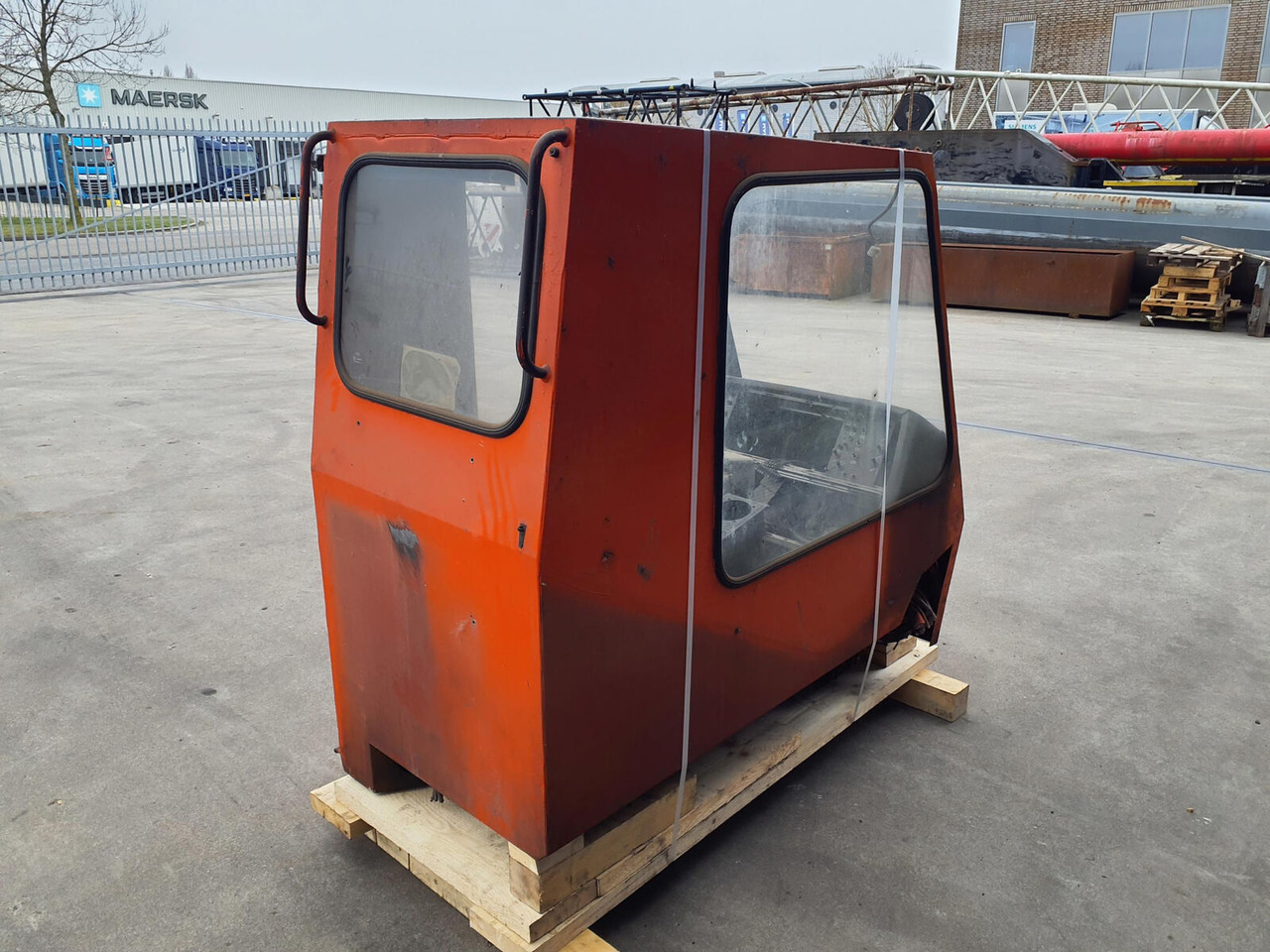 Krupp KMK 3045 upper cabin - Cabine para Grua móvel: foto 3 Krupp KMK 3045 upper cabin - Cabine para Grua móvel: foto 3