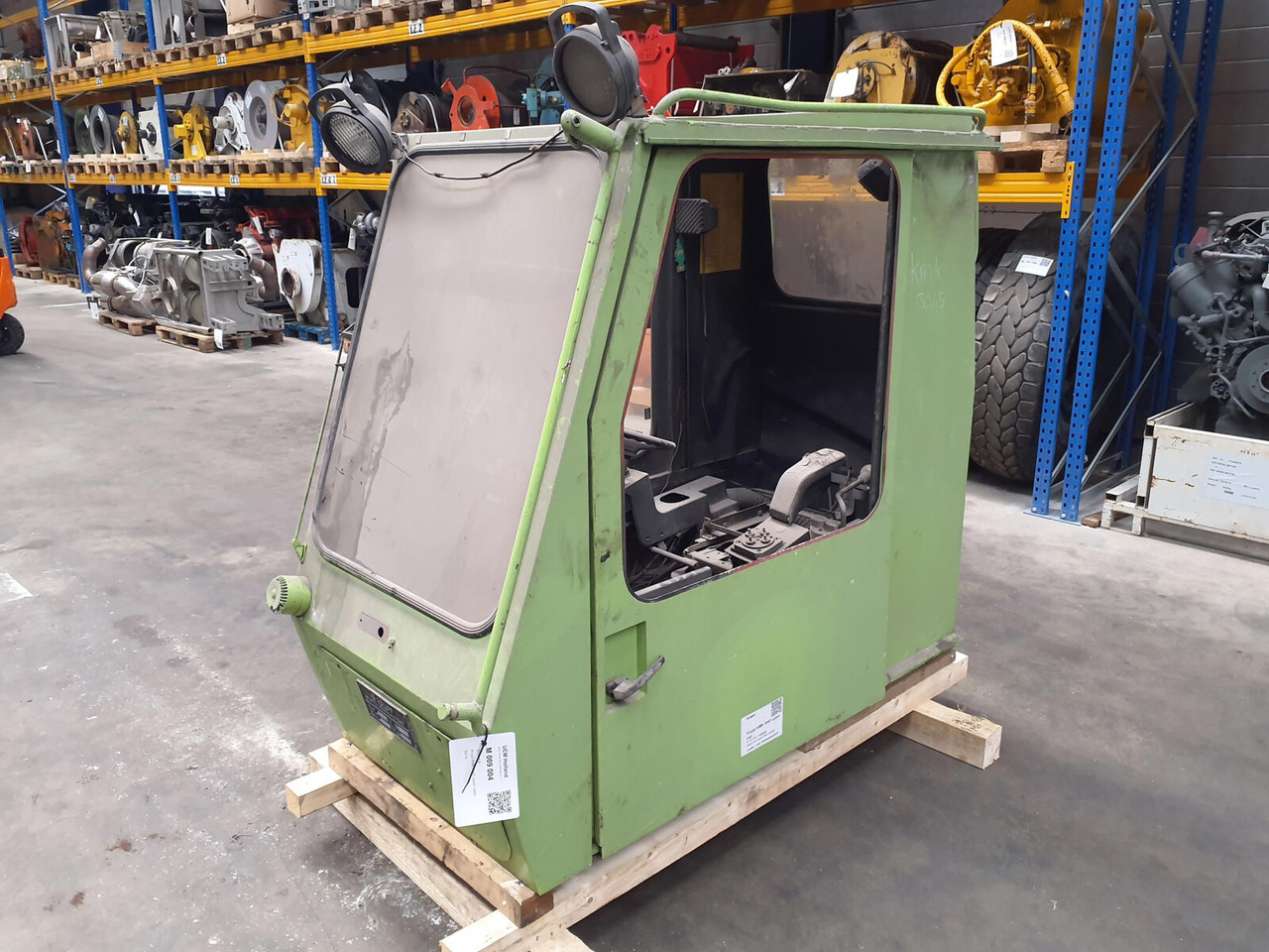 Krupp KMK 3045 upper cabin - Cabine para Grua móvel: foto 1 Krupp KMK 3045 upper cabin - Cabine para Grua móvel: foto 1